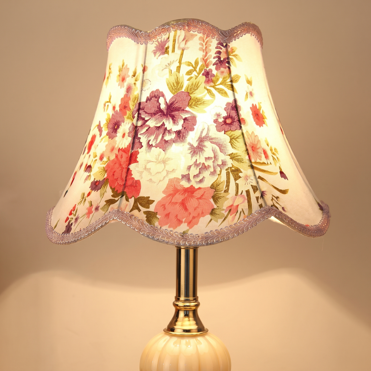 Vintage Floral Table Lamp with Fluted Opal Glass and Gold Metal Base